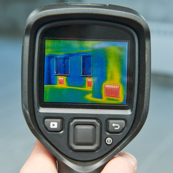 Hand hold thermal imaging device