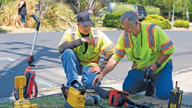 workers on street